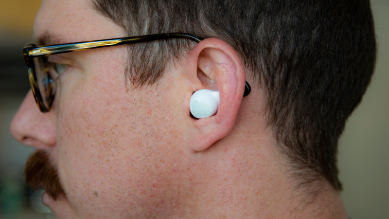 Illustration for article titled Samsung's New Galaxy Buds Almost Give AirPods a Run for Their Money